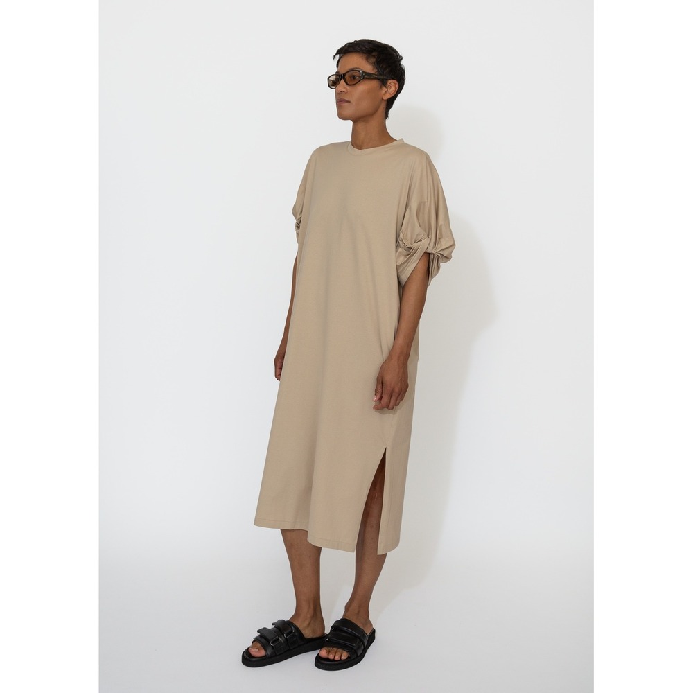 Sayaka Davis Tan Beige Twisted Sleeve Midi T-Shirt Dress with Pockets Medium